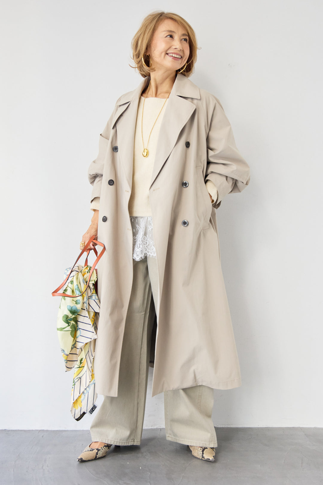 バックデザイン・ビッグシルエットスプリングコート