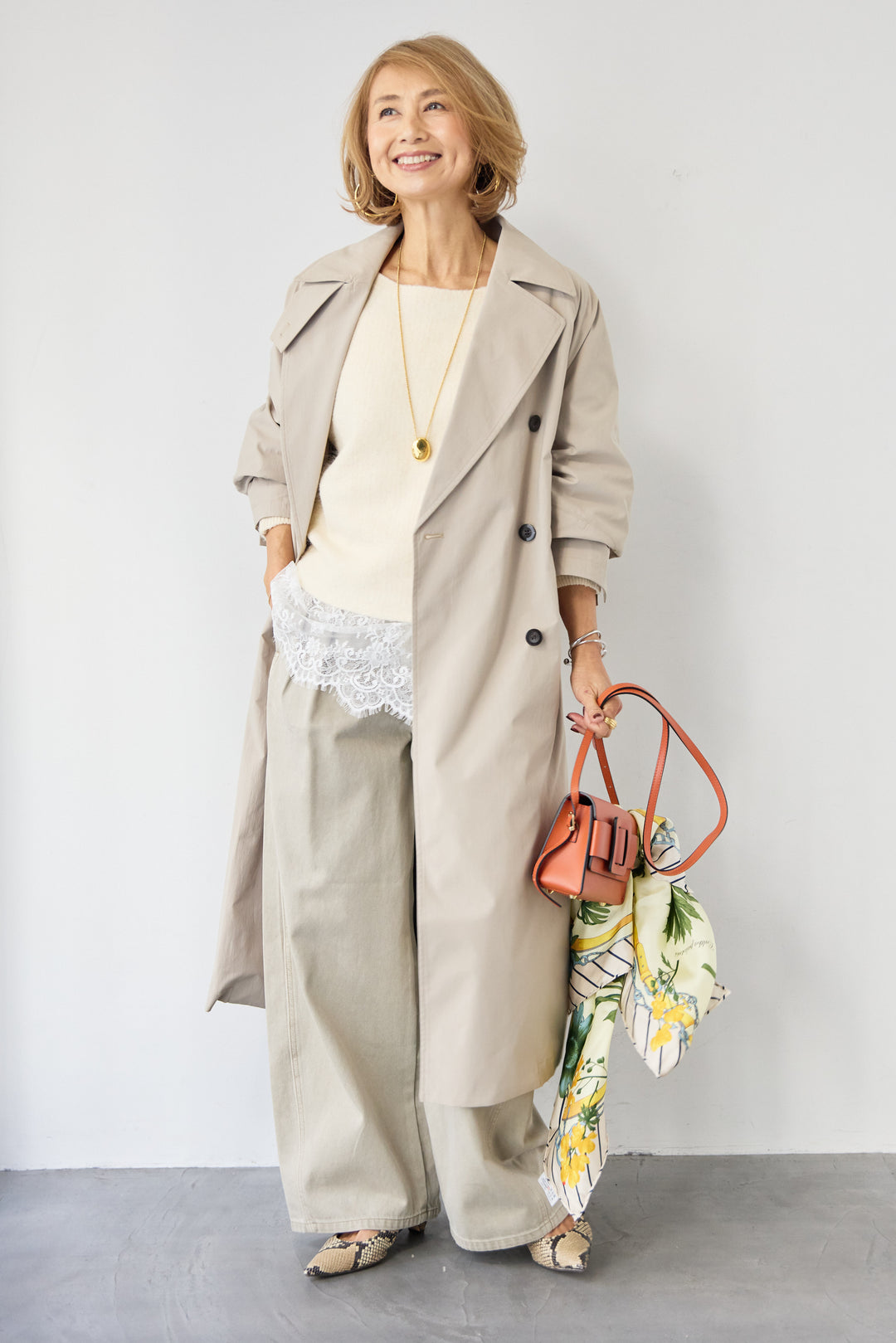 バックデザイン・ビッグシルエットスプリングコート