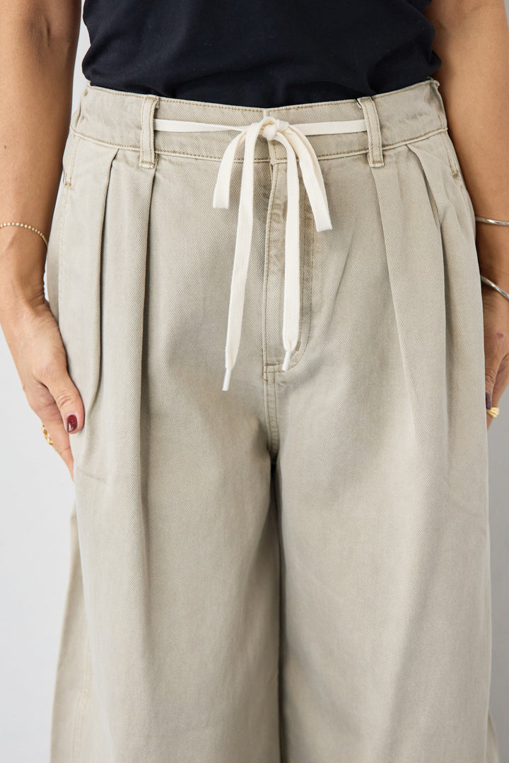 [SET]ふんわりシャギー ボートネックニットプルオーバー+裾レースキャミソール+ソフトツイル ニュアンスワイドデニム(3set)