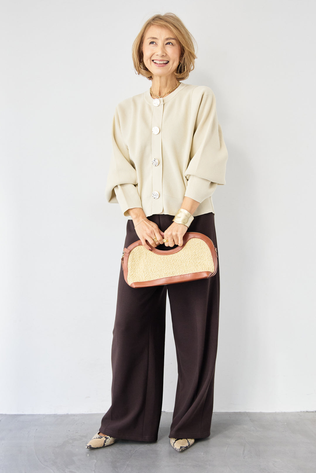 モダンメタルボタン・カーディガン