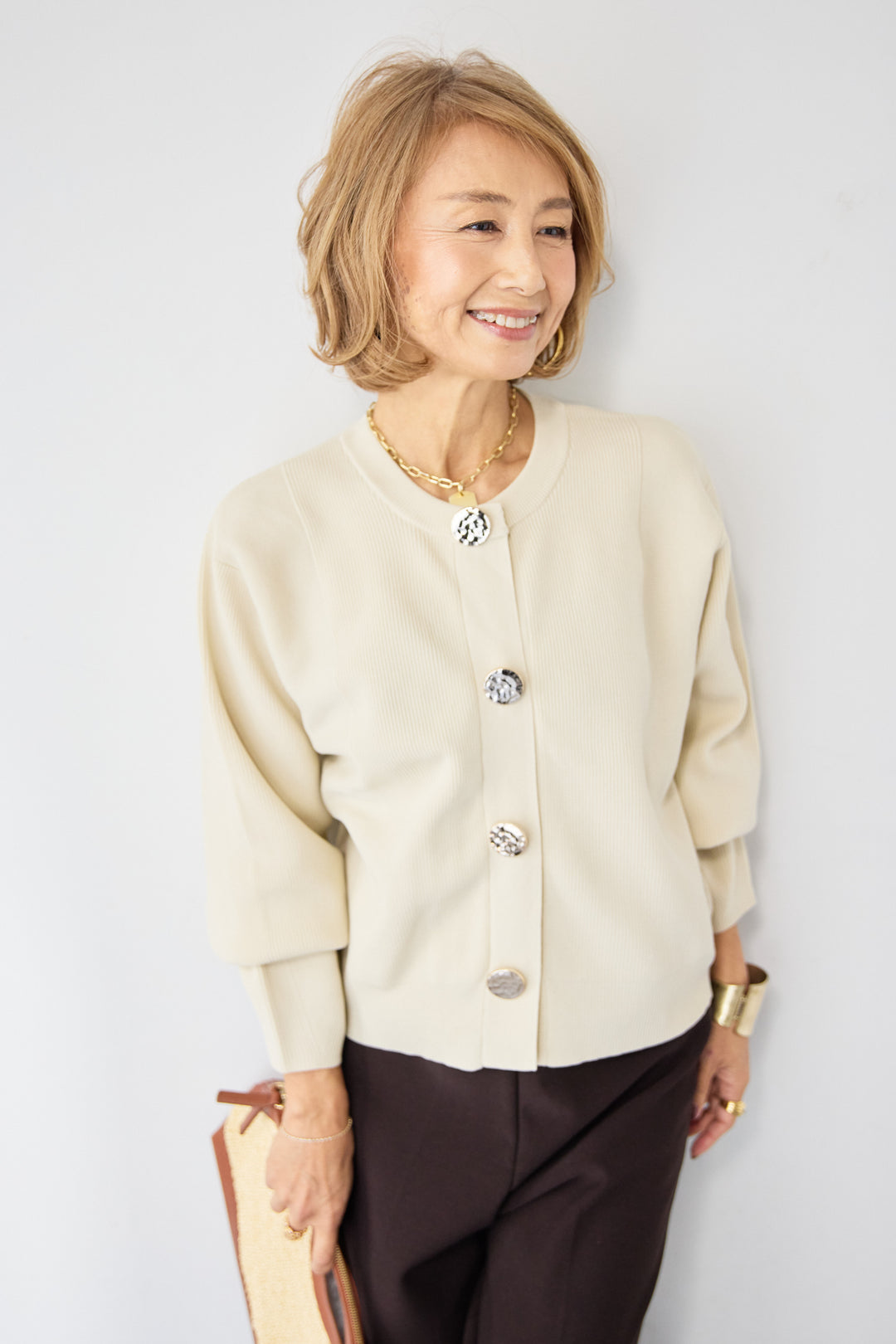 モダンメタルボタン・カーディガン