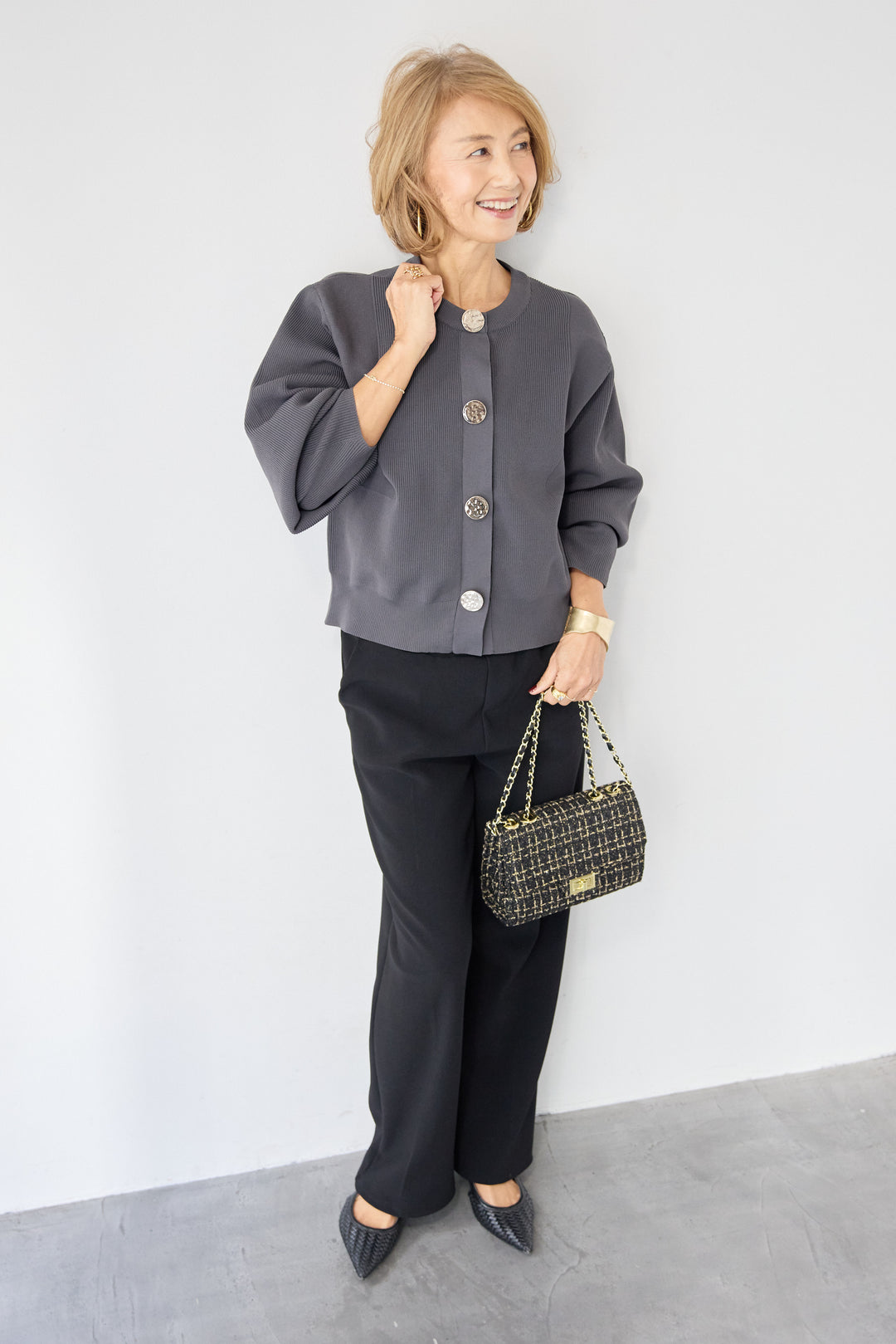 モダンメタルボタン・カーディガン