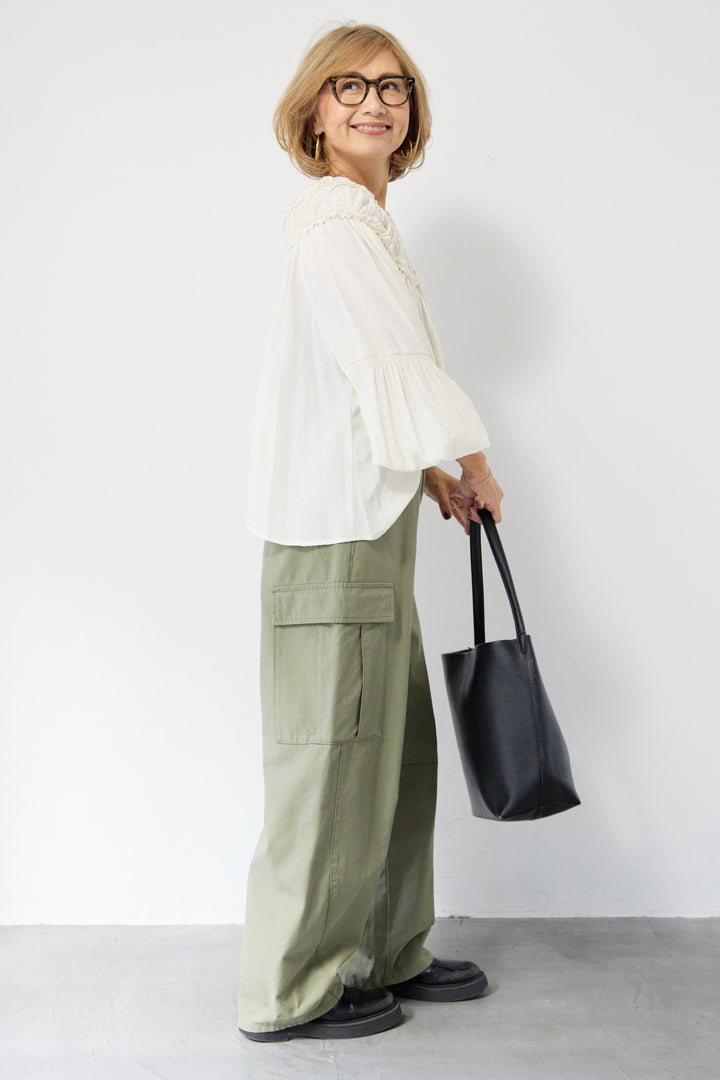 ピンタックフリル ギャザーボリュームブラウス