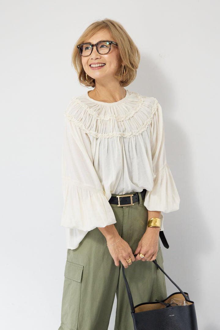 ピンタックフリル ギャザーボリュームブラウス