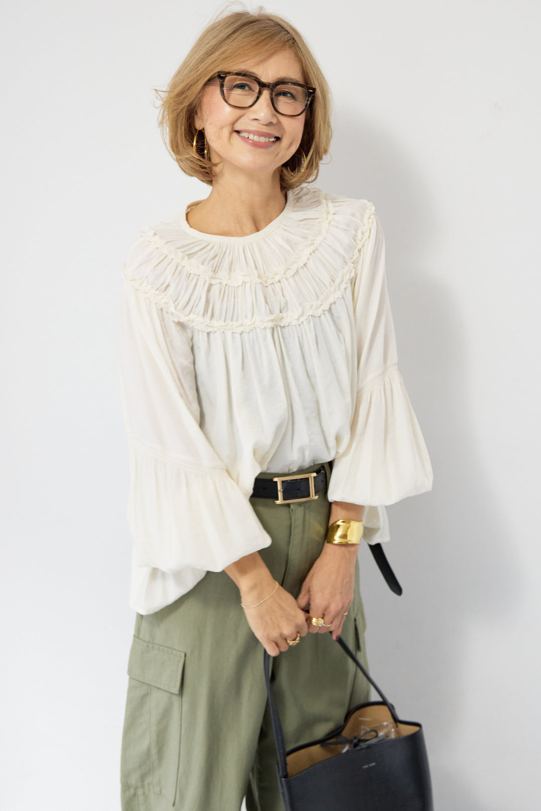 ピンタックフリル ギャザーボリュームブラウス