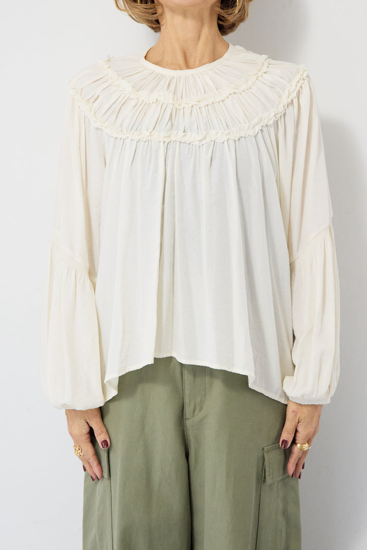 ピンタックフリル ギャザーボリュームブラウス