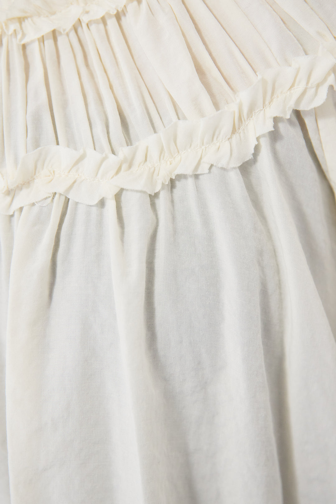 ピンタックフリル ギャザーボリュームブラウス