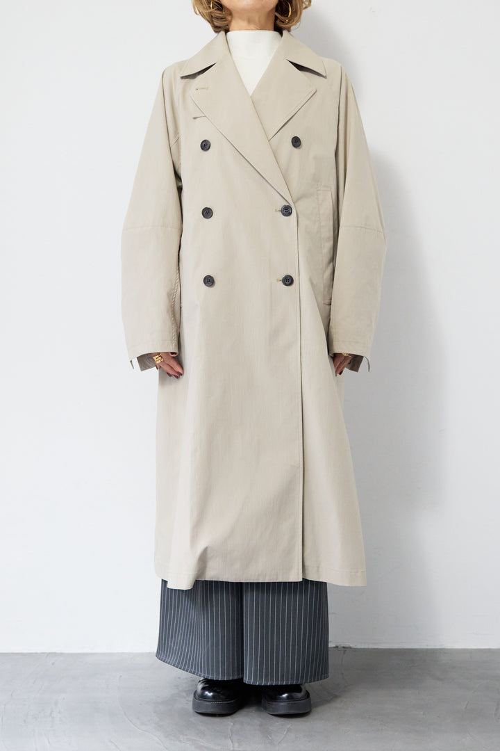 バックデザイン・ビッグシルエットスプリングコート