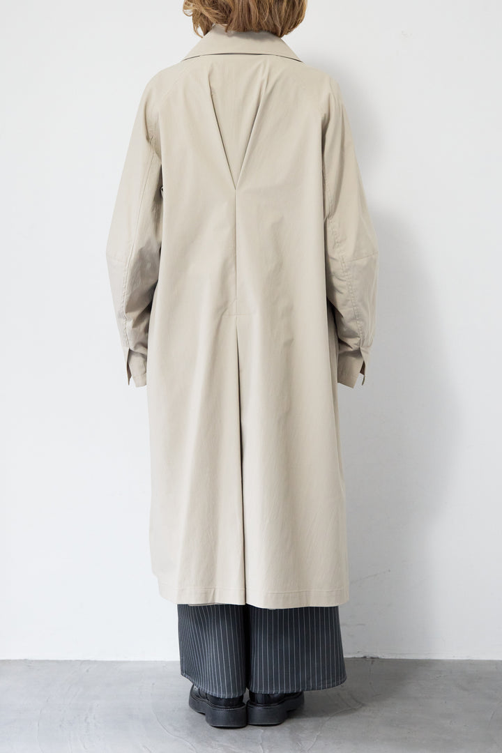 バックデザイン・ビッグシルエットスプリングコート