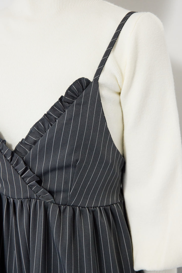 ピンストライプ・フリルカシュクールサロペット