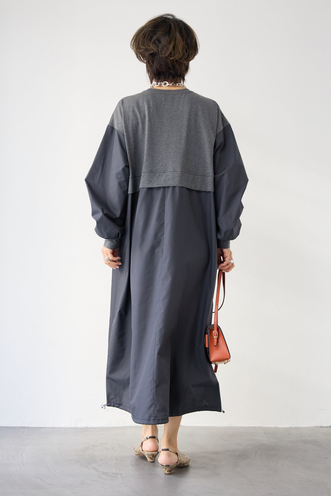 布帛切替カットワンピース