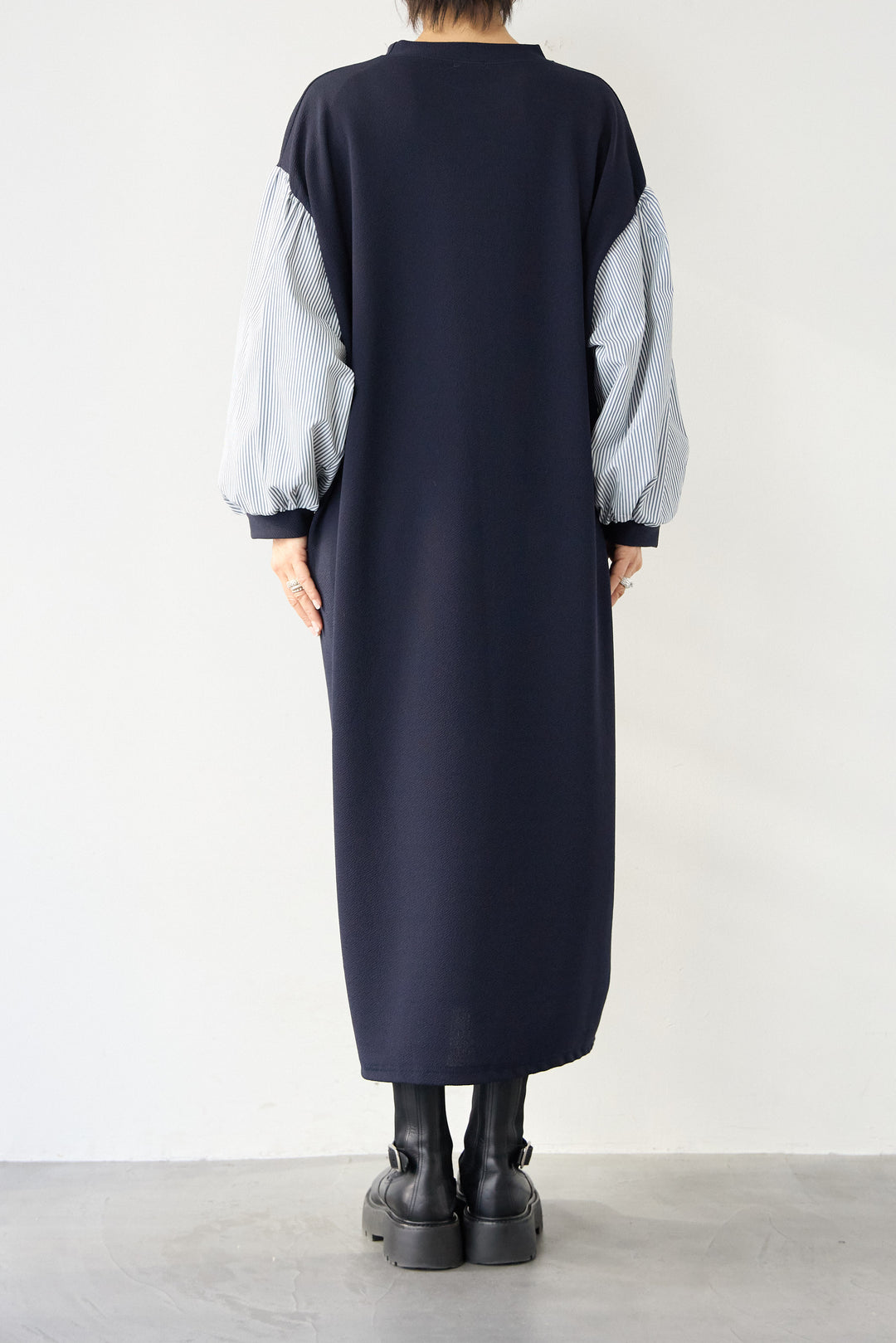 ストライプボリュームスリーブ カットワンピース