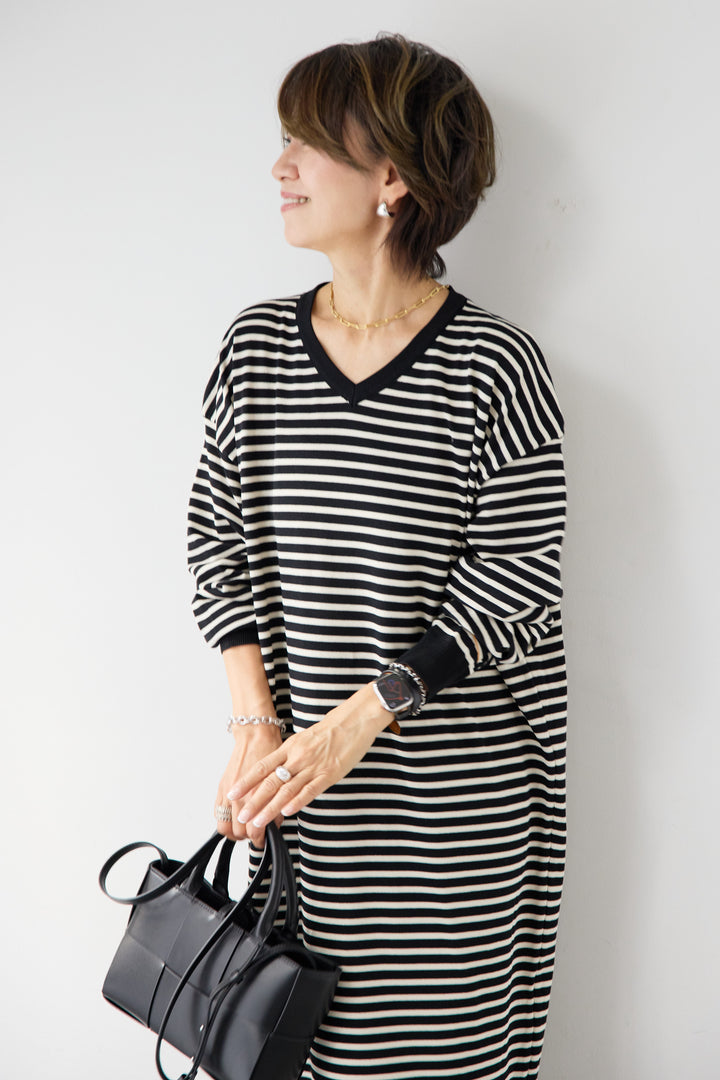 Vネックボーダー ロングワンピース