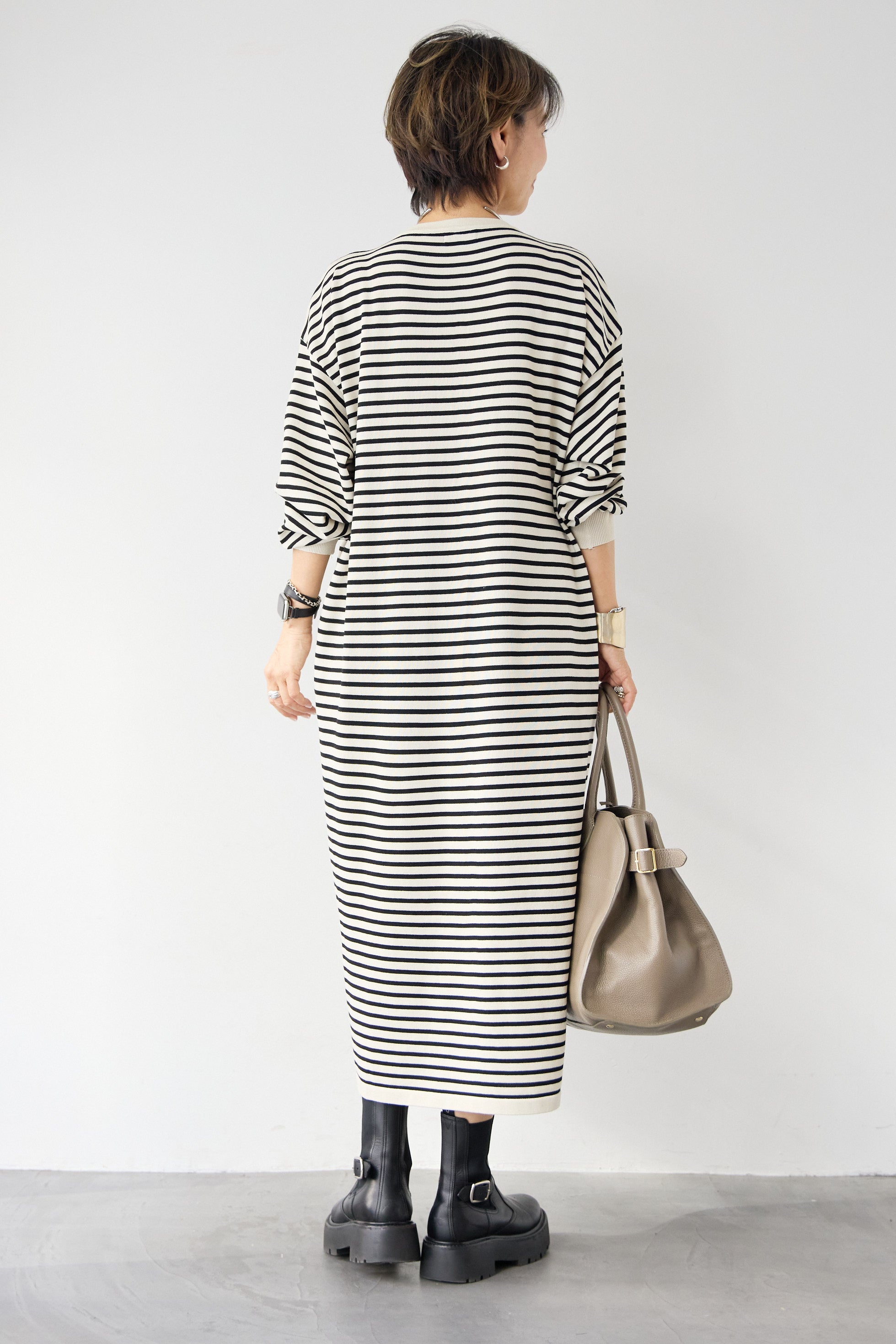 Vネックボーダー ロングワンピース – plusotoha