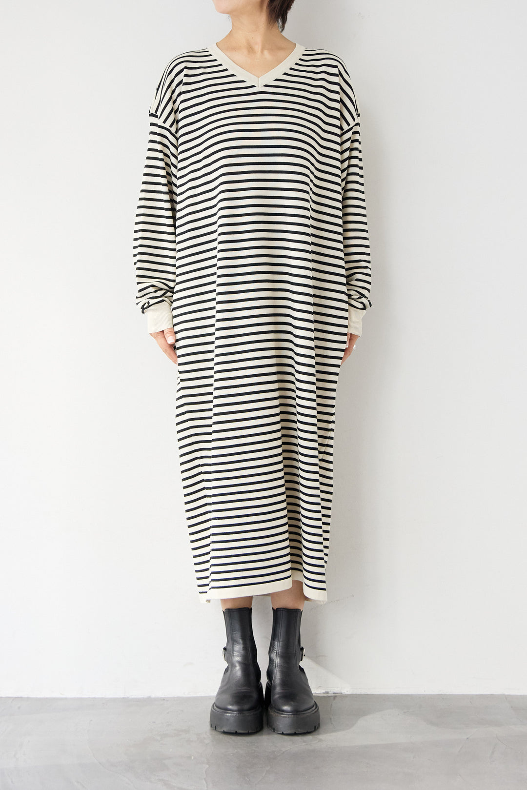 Vネックボーダー ロングワンピース