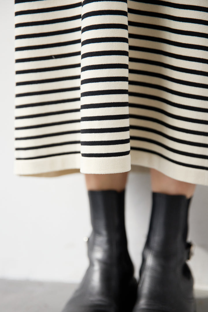 Vネックボーダー ロングワンピース