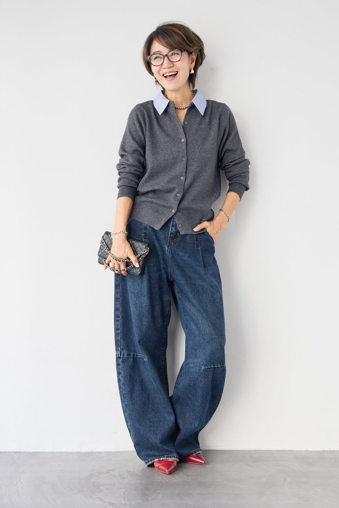 カーブデニムパンツ