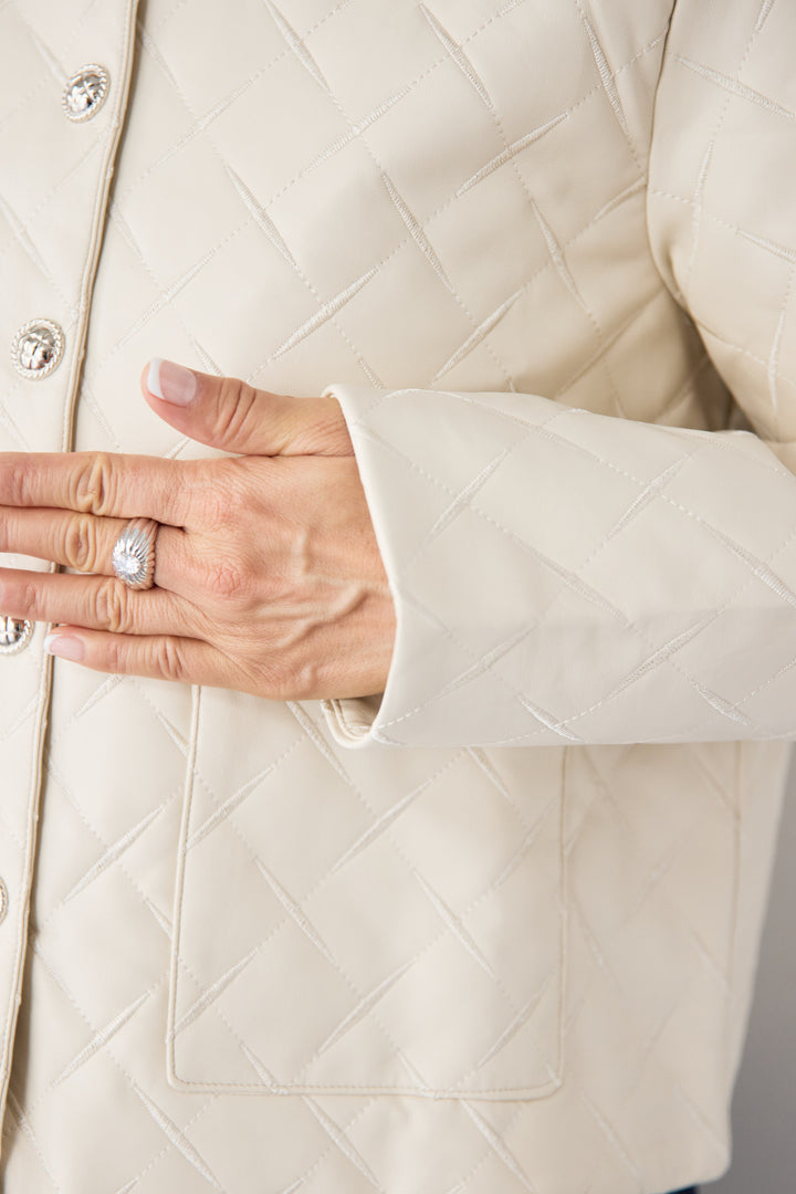 キルティングフェイクレザージャケット