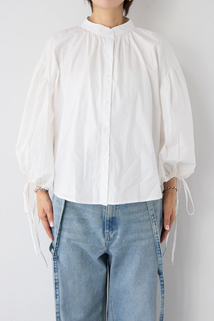 袖リボンギャザースリーブブラウス