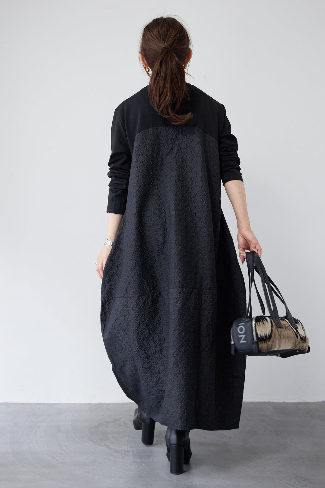 ジャガード切替コクーンワンピ