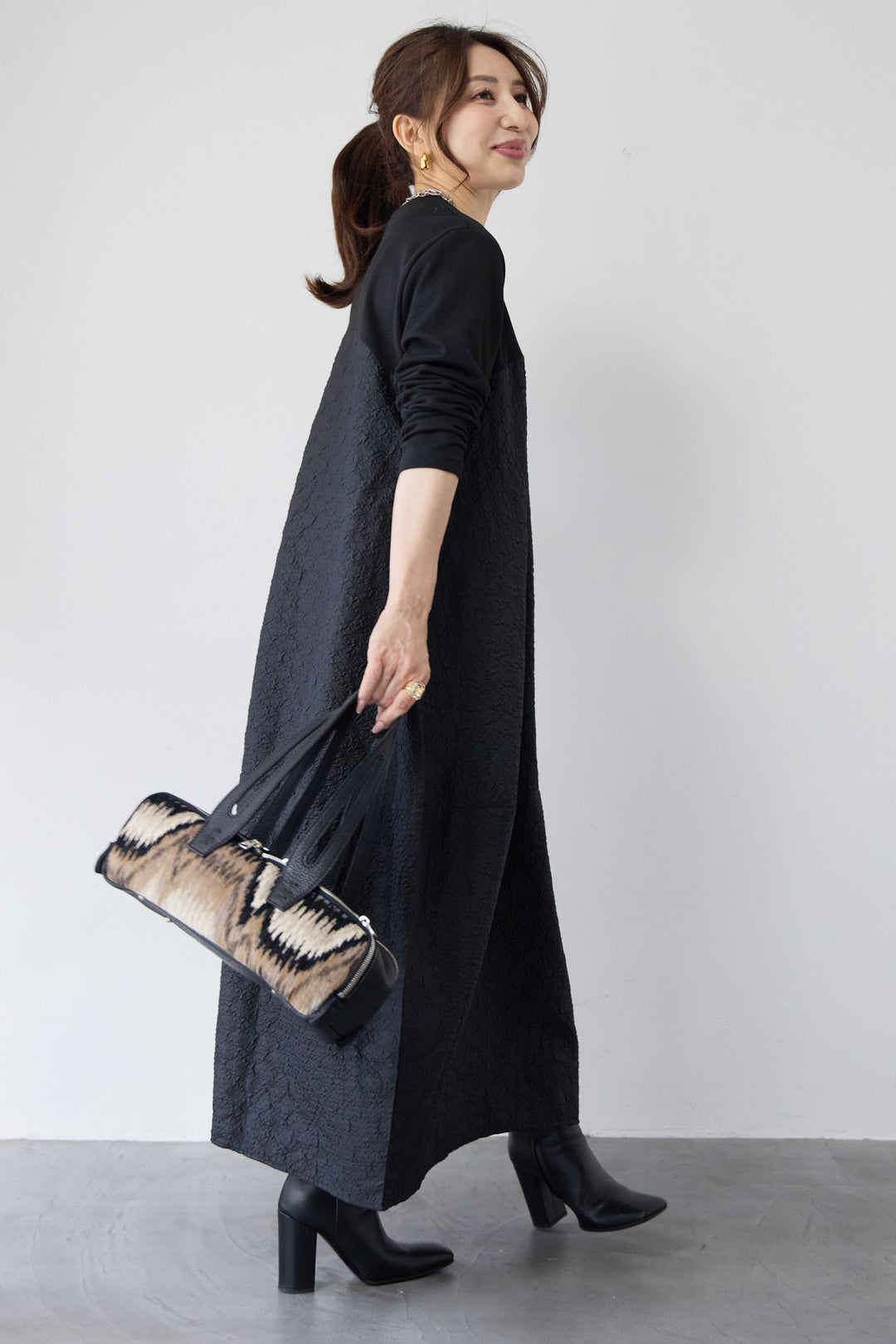 ジャガード切替コクーンワンピ