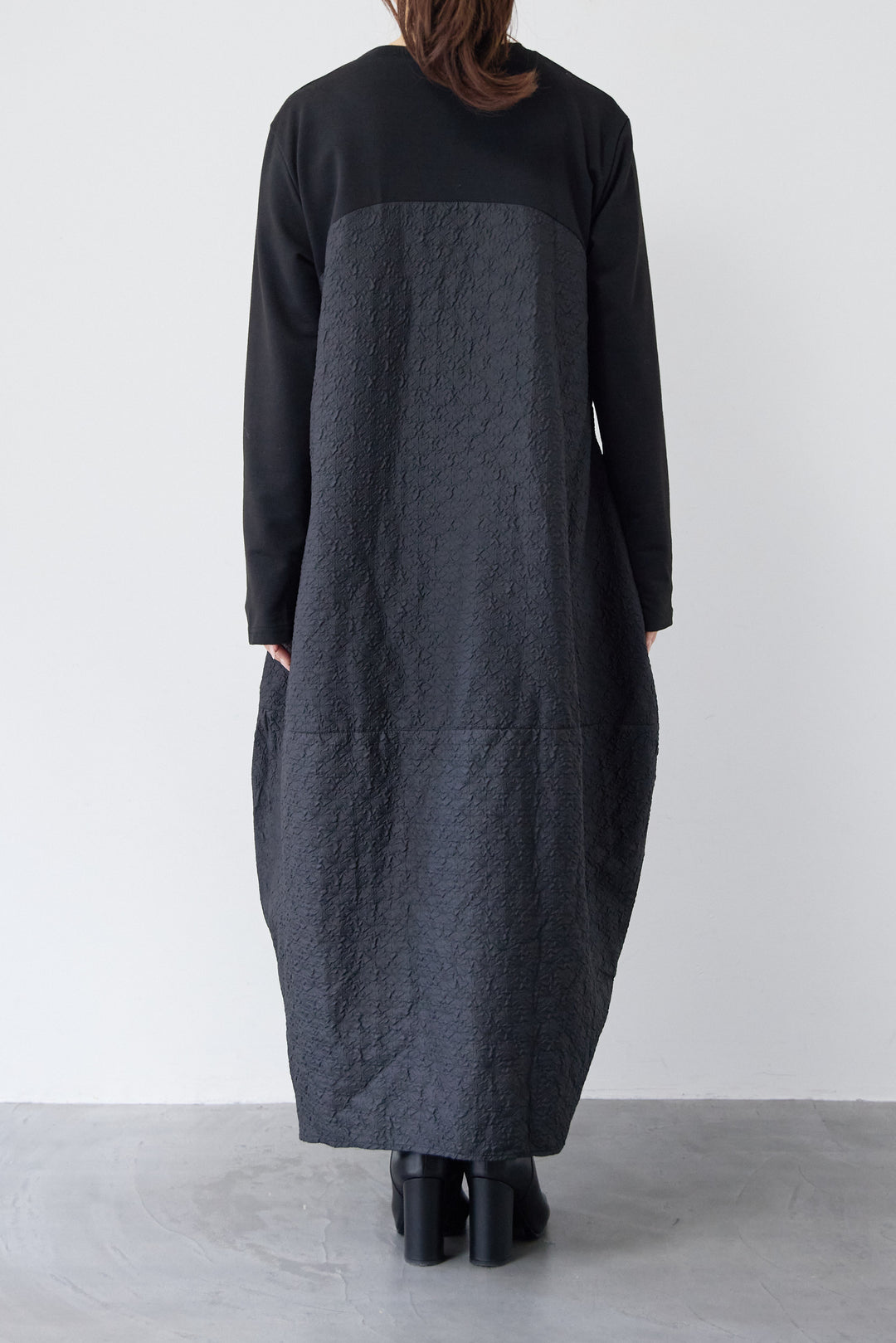 ジャガード切替コクーンワンピ