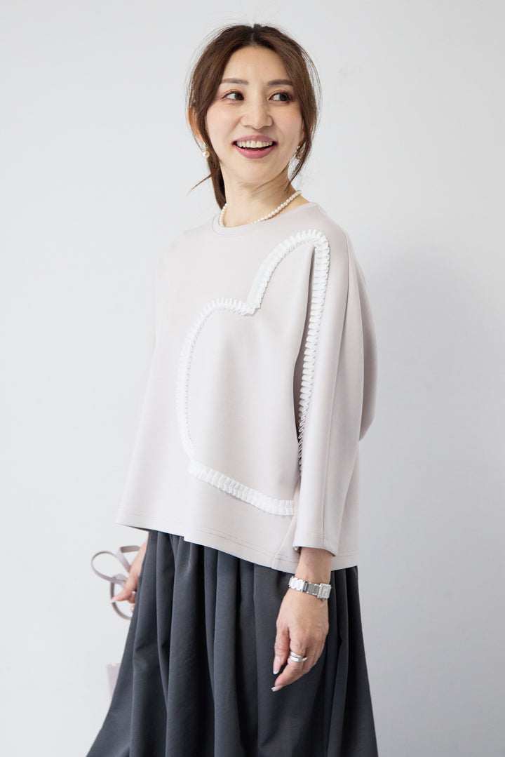 ハートデザインダンボールプルオーバー