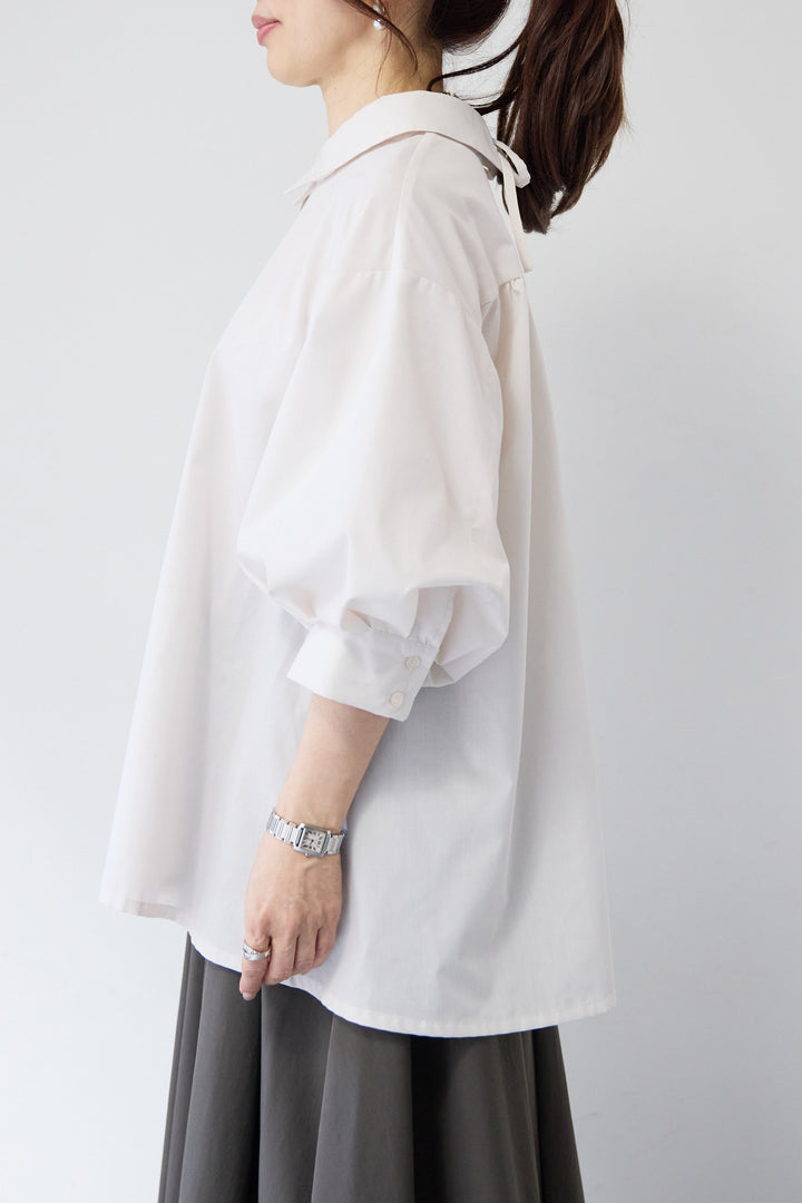 レースアップボリューム袖ブラウス