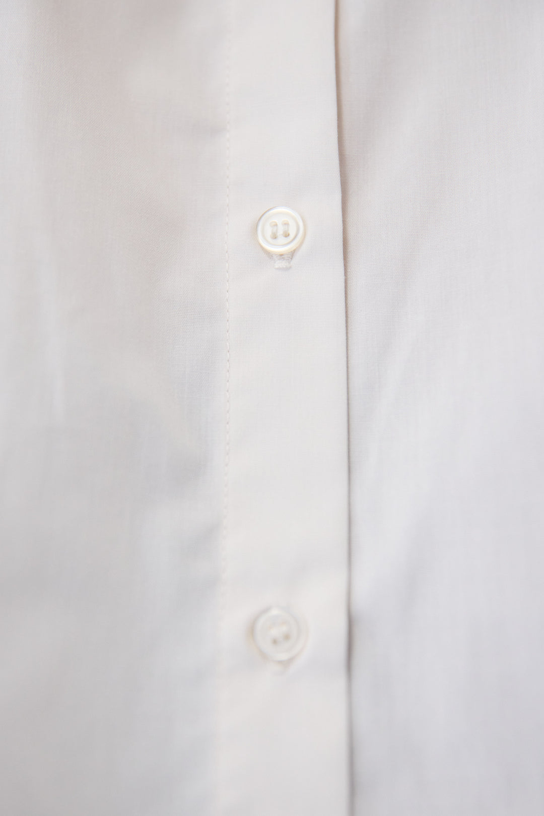 レースアップボリューム袖ブラウス