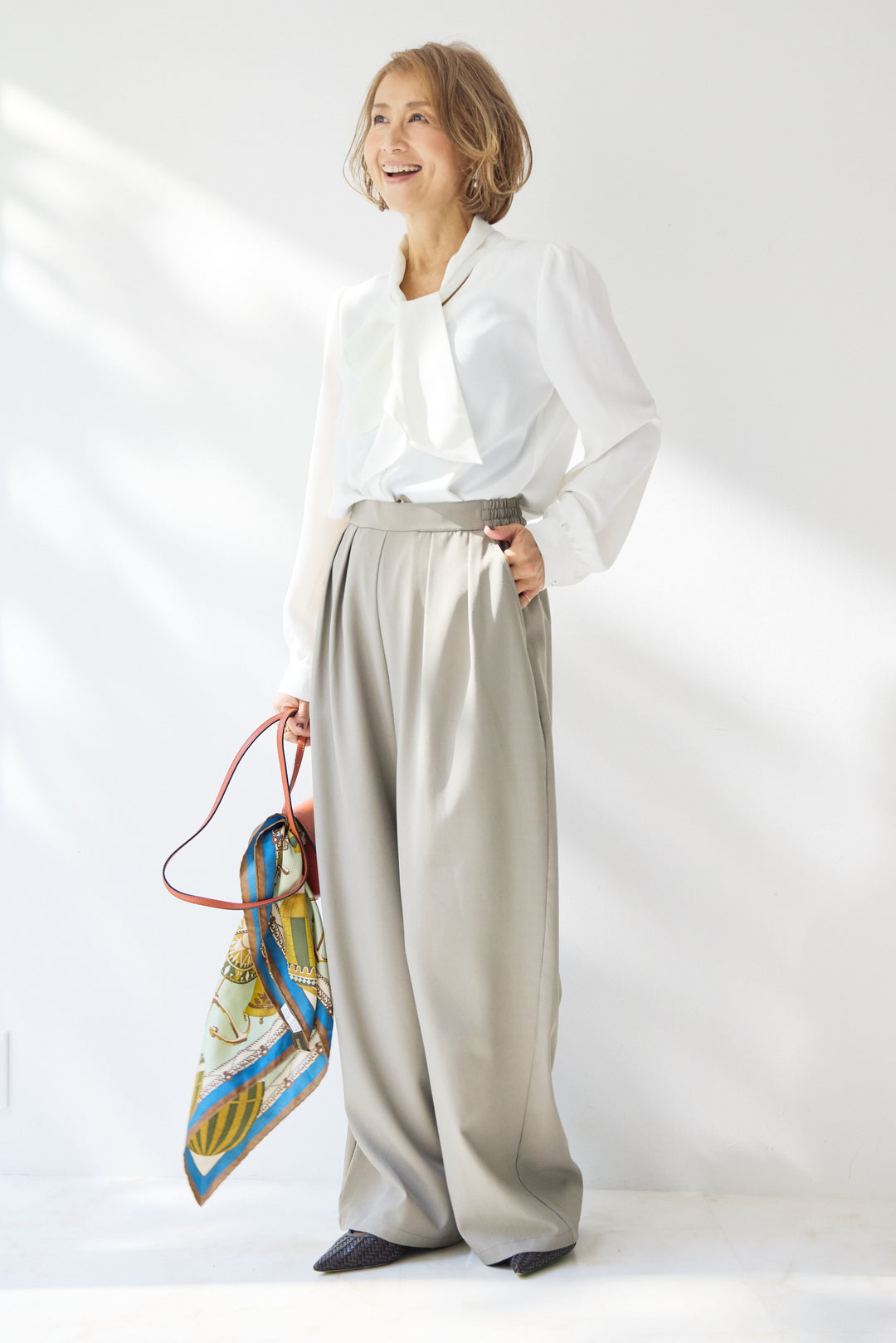 【イージーケア】ストレッチタックワイドパンツ