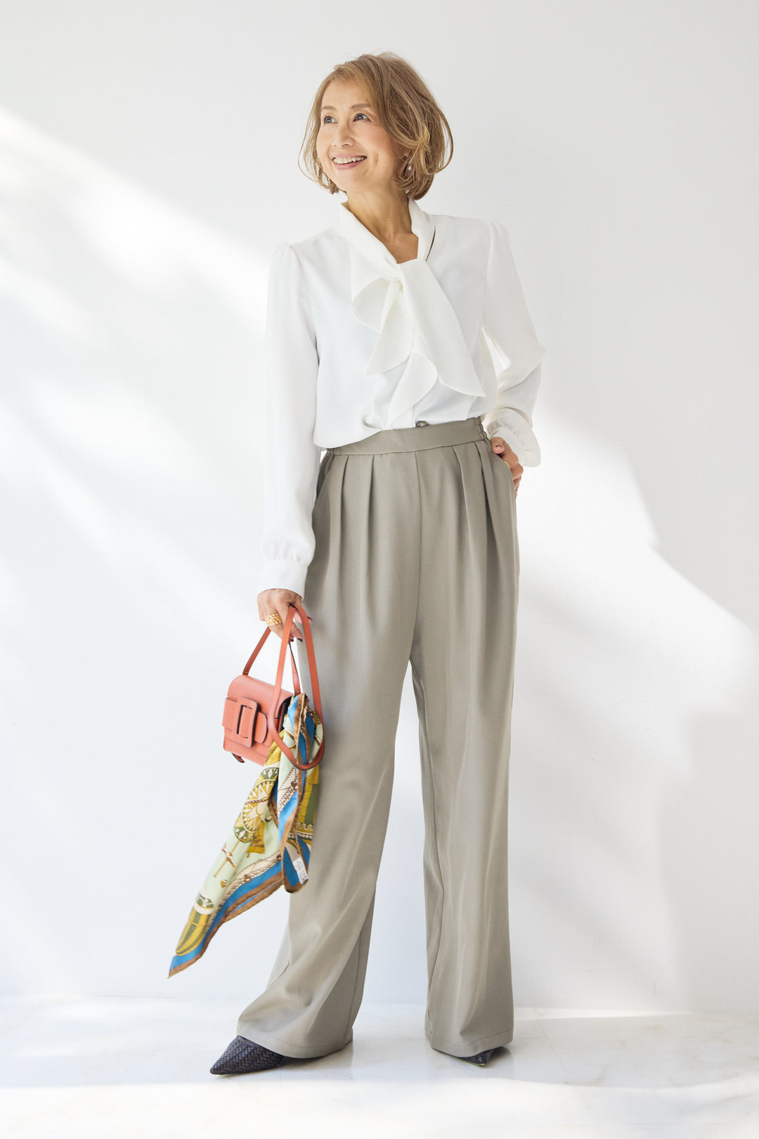 【イージーケア】ストレッチタックワイドパンツ