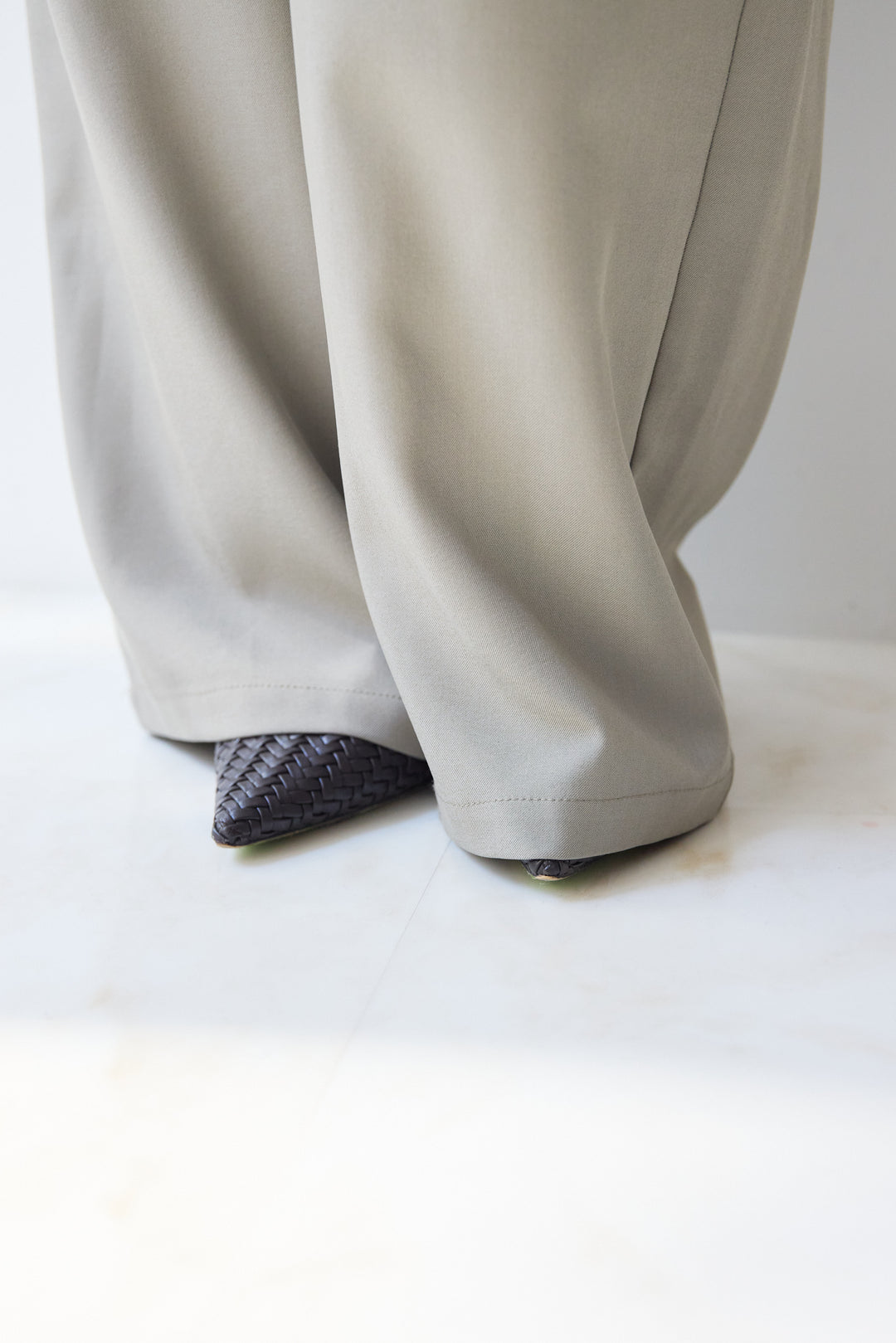 【イージーケア】ストレッチタックワイドパンツ