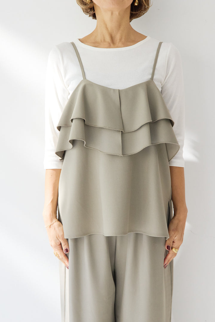 [SET]【イージーケア】ティアードフリル キャミソール+【イージーケア】ストレッチタックワイドパンツ+ベーシックフィット七分袖カットソー(3set)