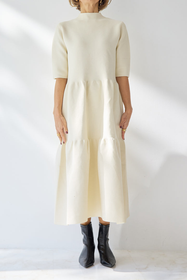 ティアードニットワンピース