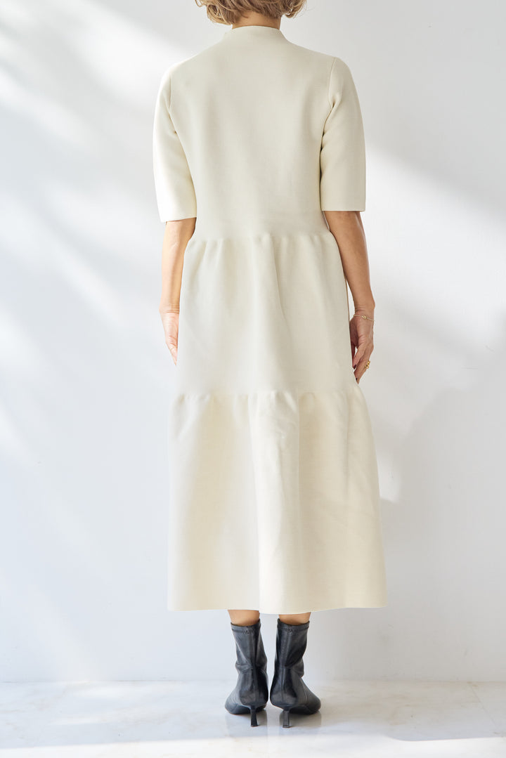 ティアードニットワンピース