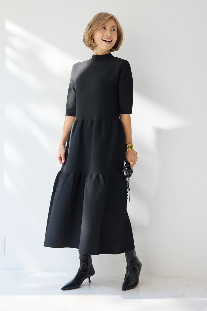 ティアードニットワンピース