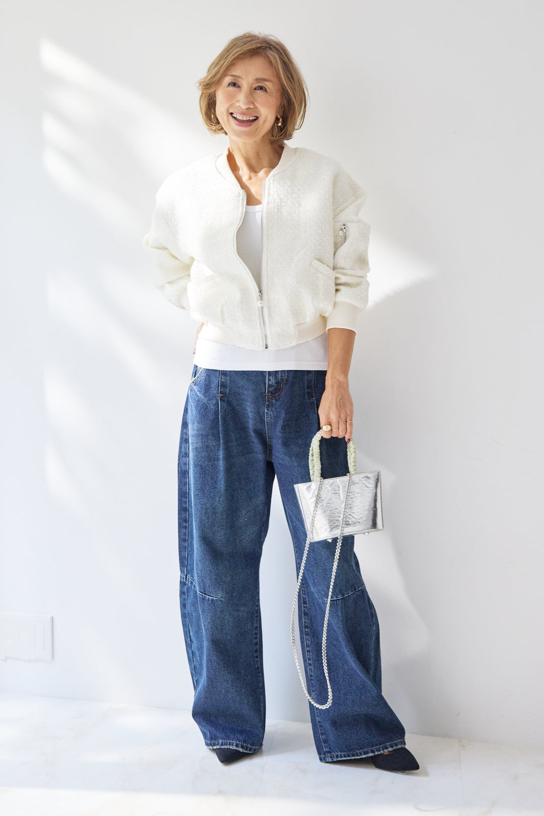 カーブデニムパンツ