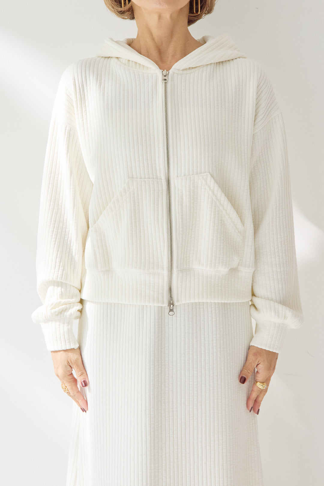 [SET]ソフトリブ フーディー+スカートセット+シルキーエリュール レースキャミソール(2set)