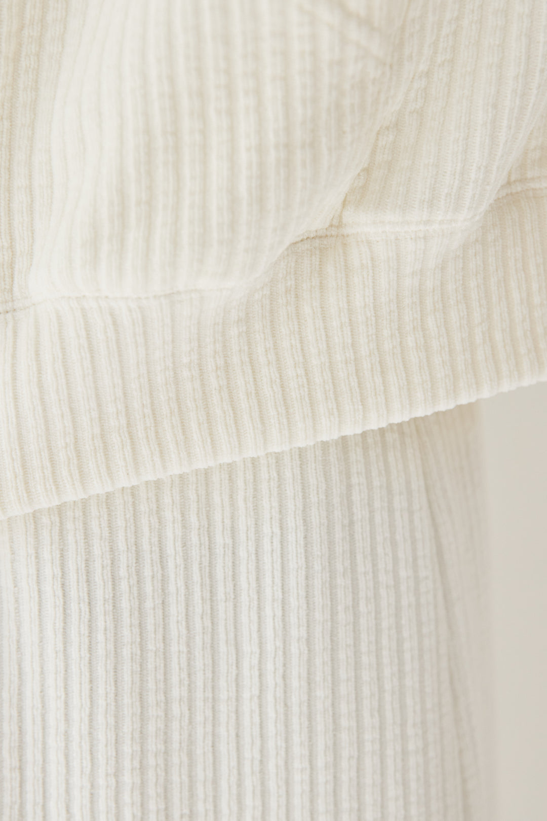 [SET]ソフトリブ フーディー+スカートセット+シルキーエリュール レースキャミソール(2set)