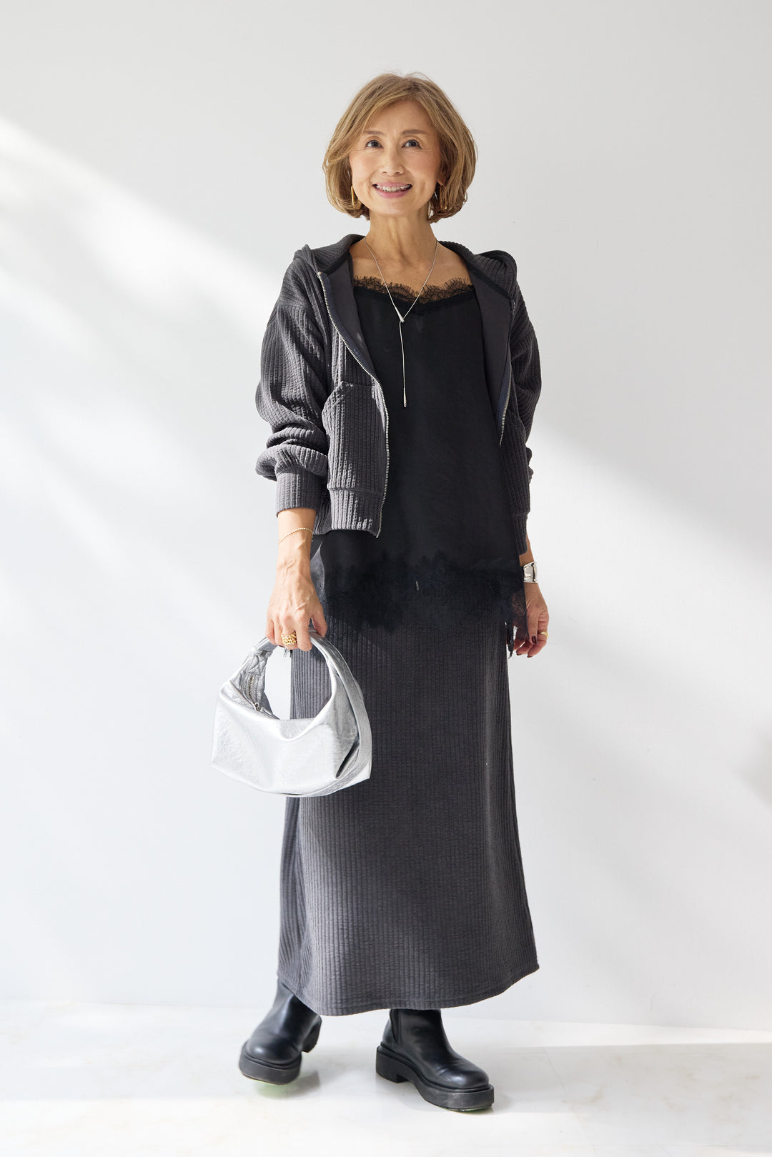 [SET]ソフトリブ フーディー+スカートセット+シルキーエリュール レースキャミソール(2set)