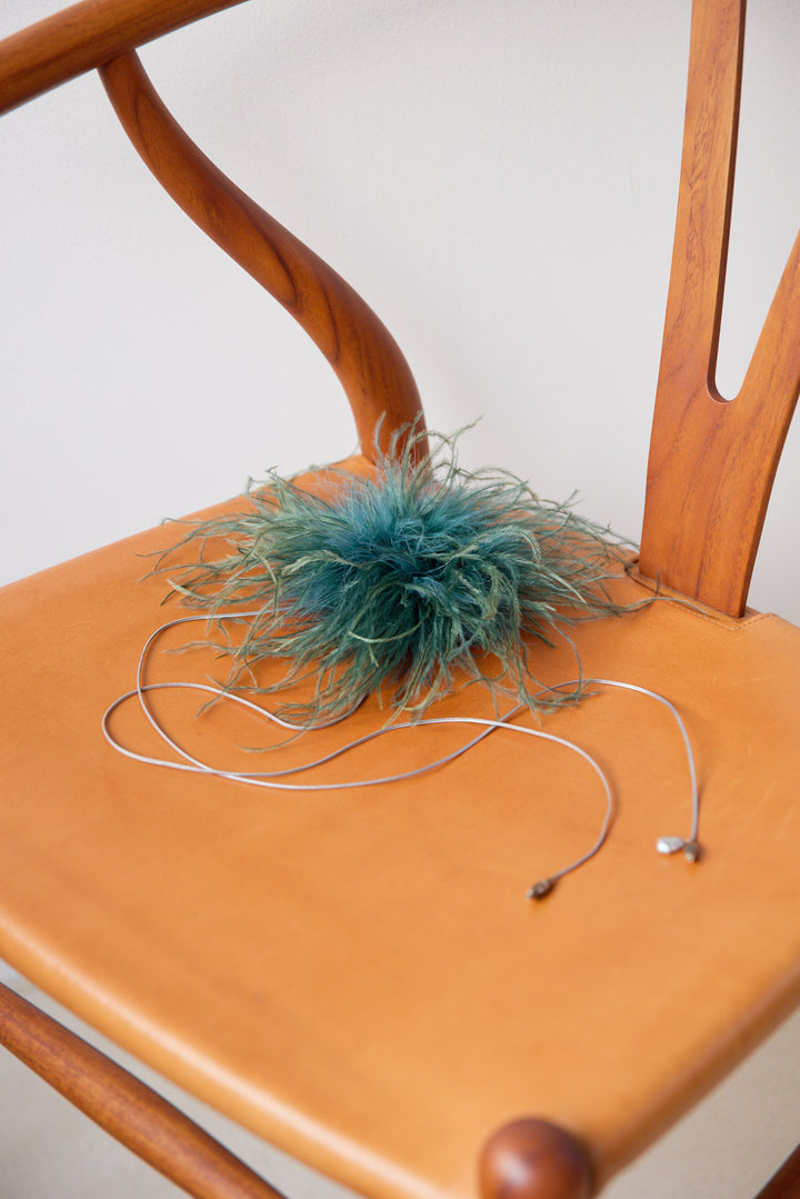 ボリュームマラボーファー コサージュ