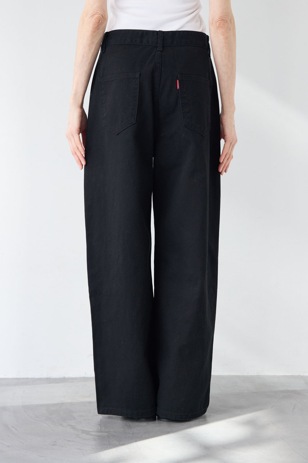 ストレートワイドデニムパンツ
