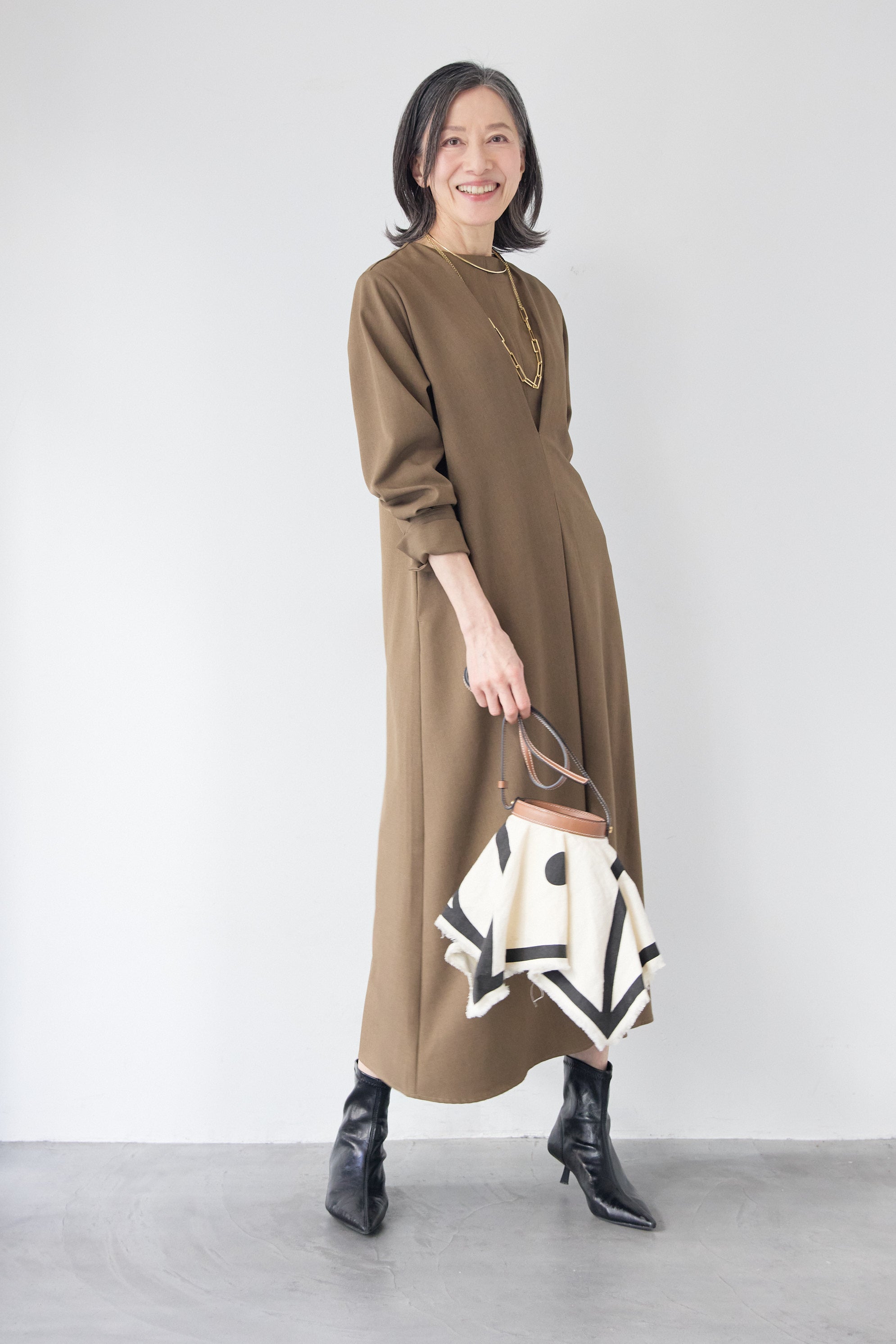 ツイルフロントタックワンピース – plusotoha