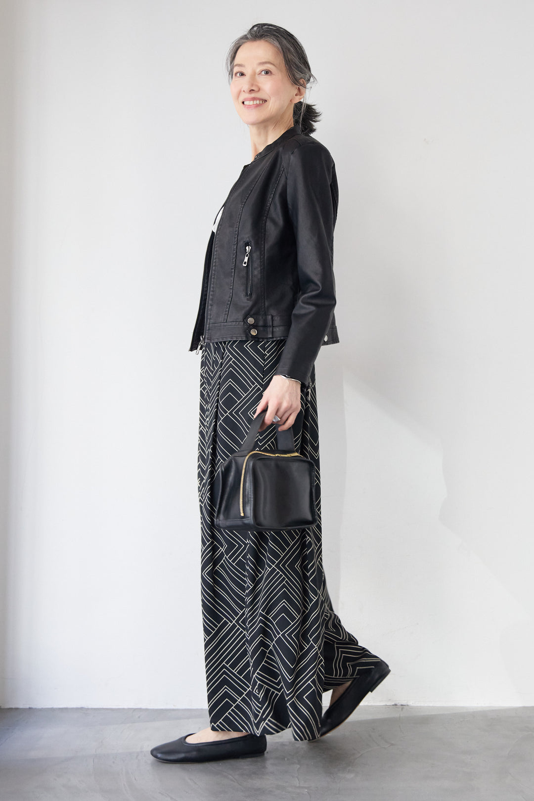 エコスムースレザー スタンドカラー ライダースジャケット