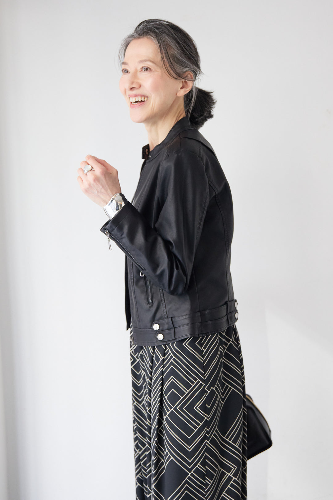 エコスムースレザー スタンドカラー ライダースジャケット