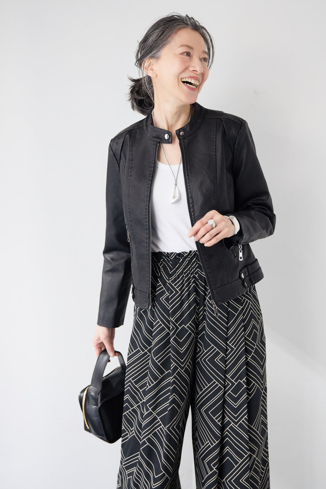 エコスムースレザー スタンドカラー ライダースジャケット