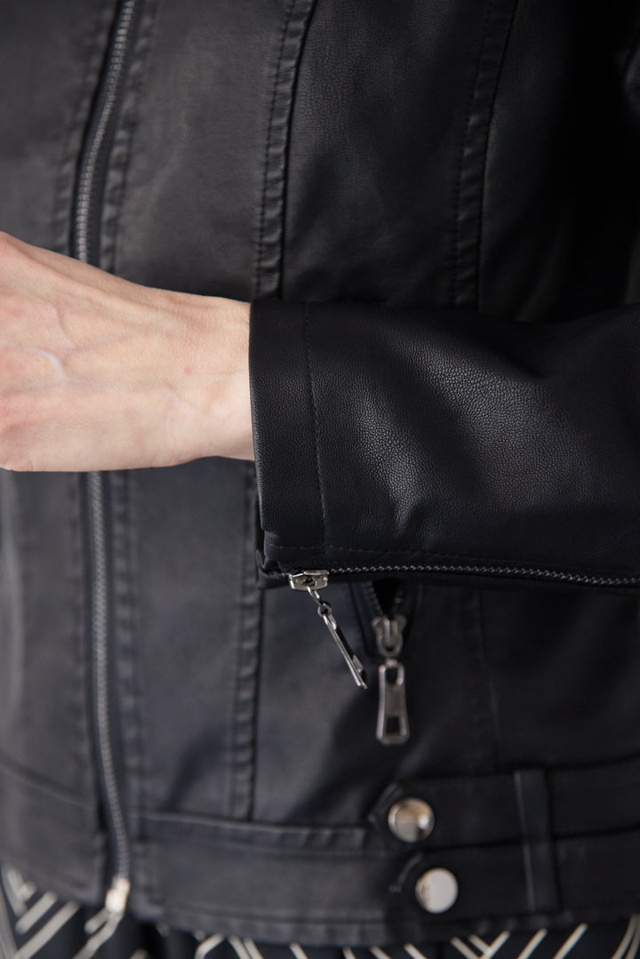 エコスムースレザー スタンドカラー ライダースジャケット