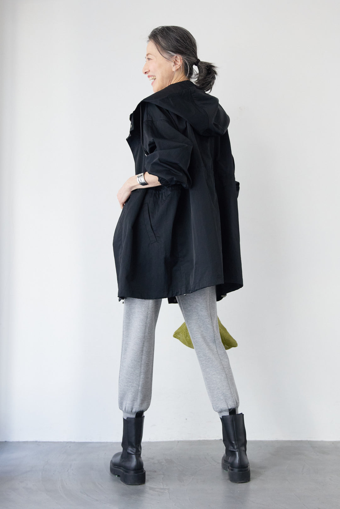 ミリタリーフーディーライトウェイト・マウンテンパーカー