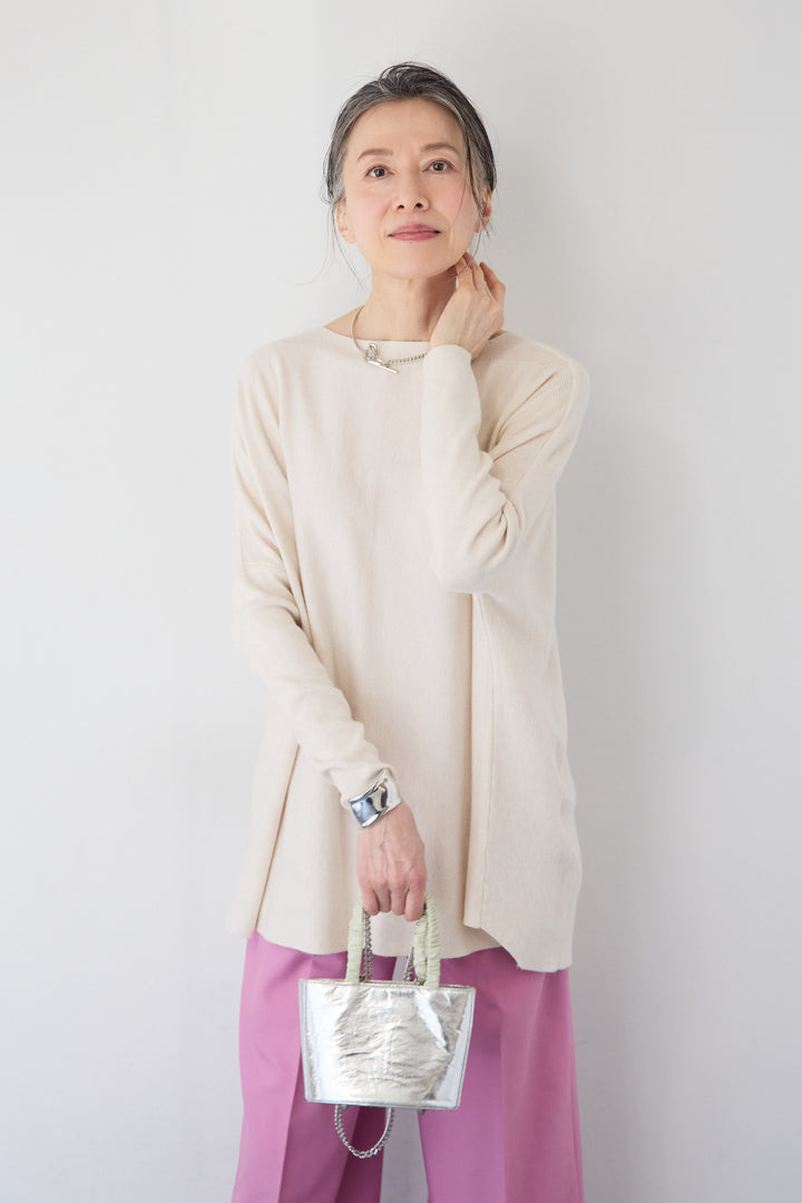 ボートネック・ドルマン・オーバーサイズプルオーバー