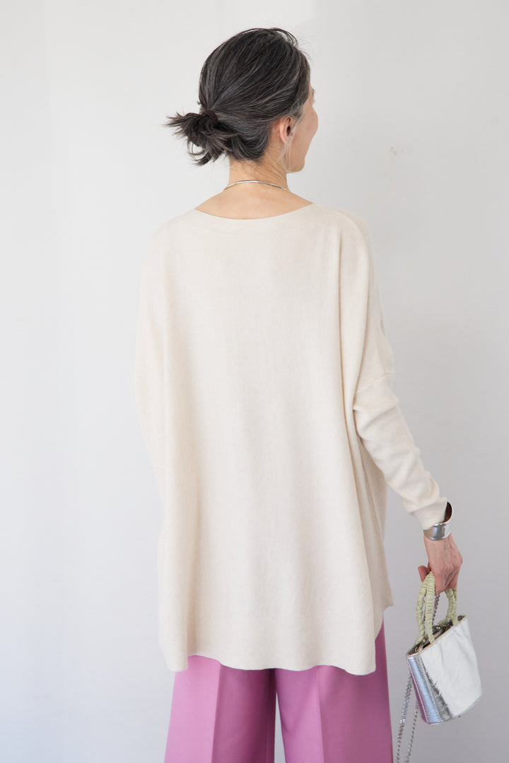 ボートネック・ドルマン・オーバーサイズプルオーバー